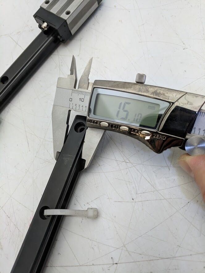 SKF Linear Rail Bearing Guide 2 Rails 4 LLTHC15 Blocks U TO P3 TW 298G 850mm L