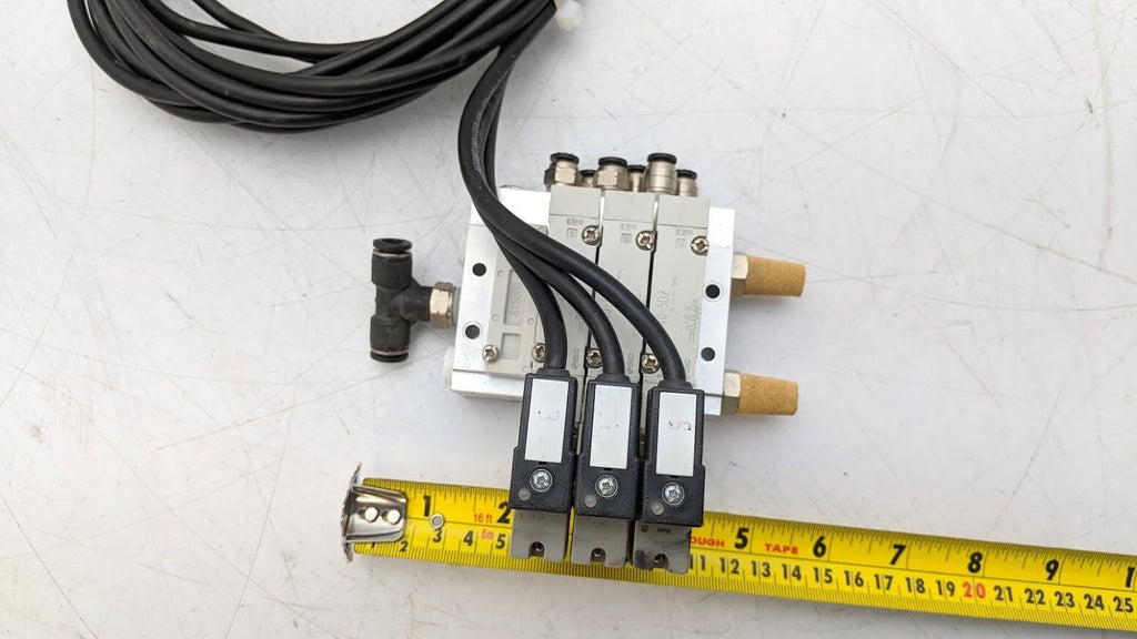 3x SMC SY5140-5DZ Base Mount Solenoid Valves 0.15~0.7MPa 5 Port 2 Position 24VDC