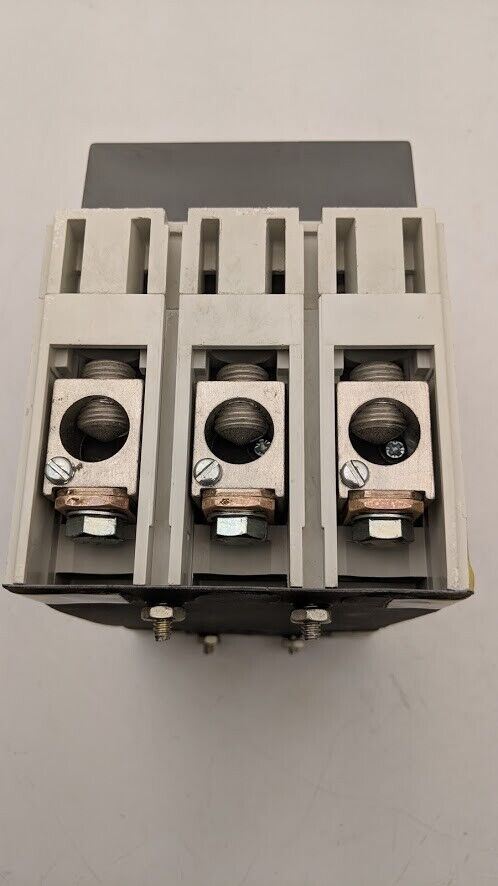 ABB S3N 225 AMP 3 Pole Circuit Breaker Aux Switch 3A Self Test Working Pull