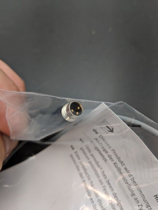 Festo SME-10-SL-LED-24 173 212 Magnetic Reed Proximity Sensor Switch 3 Wire NEW