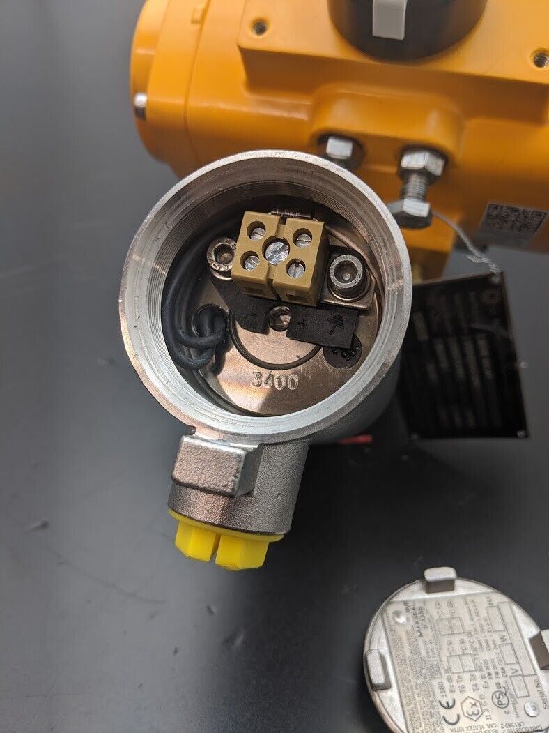 ELO Matic F0040U Pnumatic Actuated Swagelok SS-T63MS8 1000PSI Ball Valve ICO3S