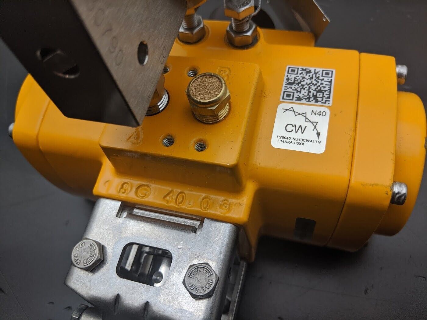 ELO Matic F0040U Pnumatic Actuated Swagelok SS-T63MS8 1000PSI Ball Valve ICO3S