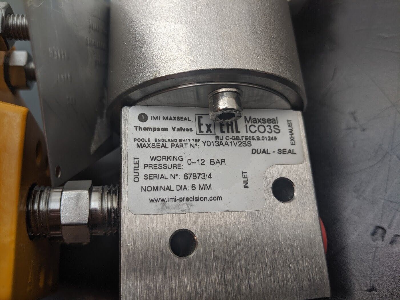ELO Matic F0040U Pnumatic Actuated Swagelok SS-T63MS8 1000PSI Ball Valve ICO3S