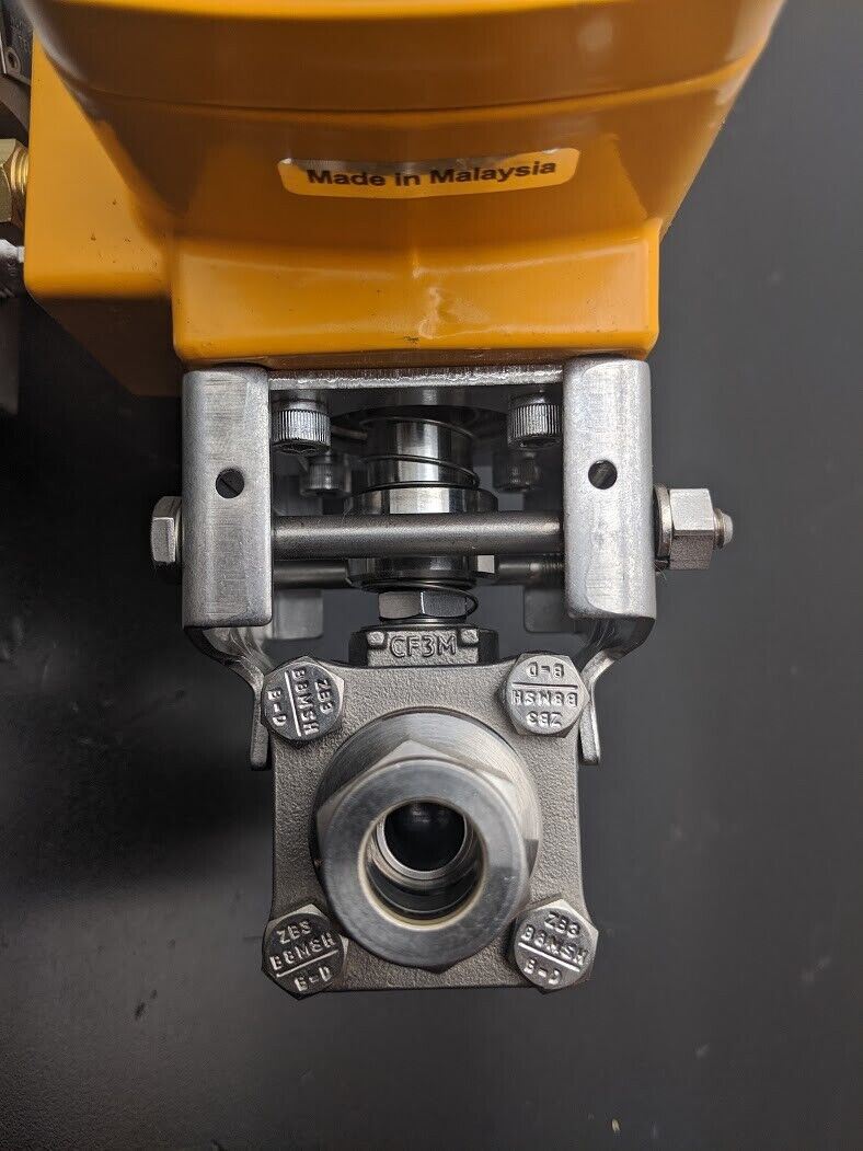 ELO Matic F0040U Pnumatic Actuated Swagelok SS-T63MS8 1000PSI Ball Valve ICO3S