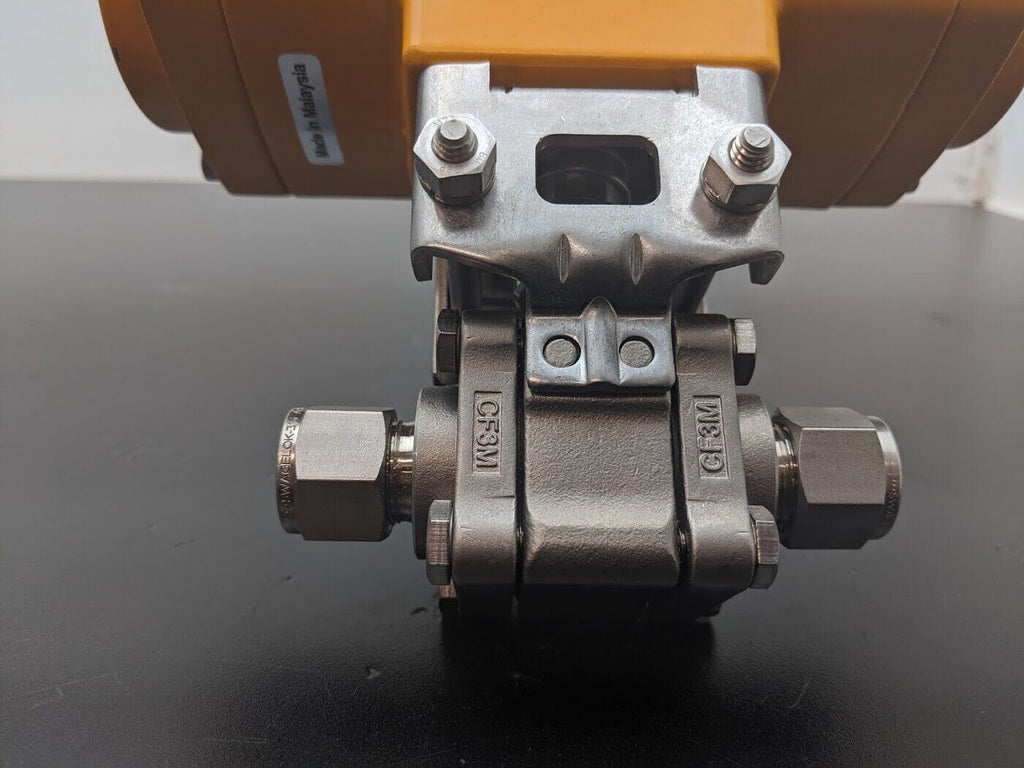 ELO Matic F0040U Pnumatic Actuated Swagelok SS-T63MS8 1000PSI Ball Valve ICO3S