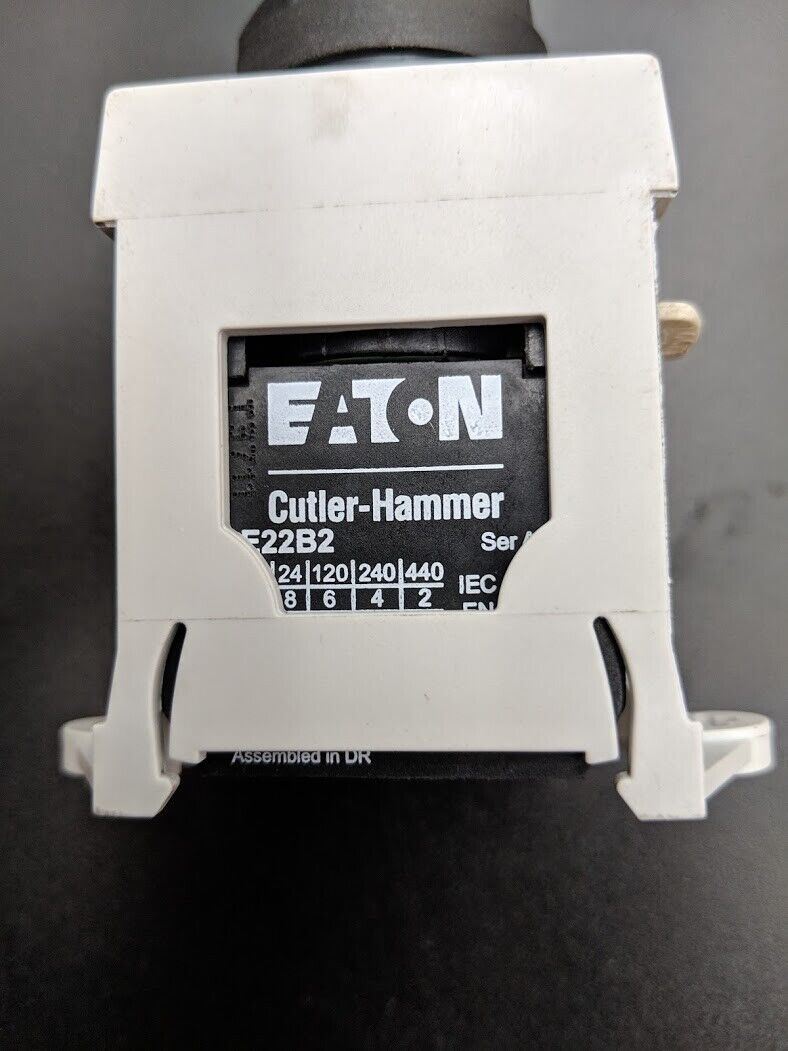 Eaton Cutler Hammer Machine Keyed Switch On Off 22mm E22B2 2 Keys