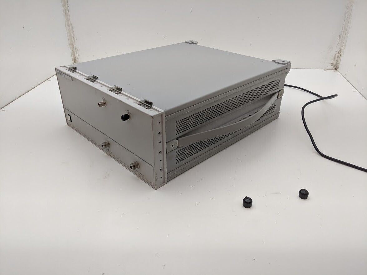 HP Hewlett Packard 89441A RF Section Option AY8 power on tested