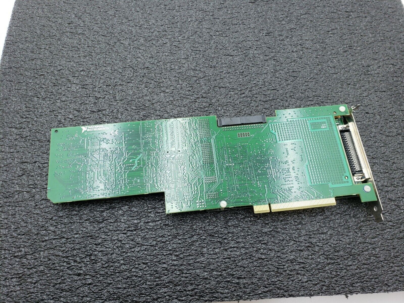 National Instruments PCI-7030/6040E 12-bit Multifunction I/O Board