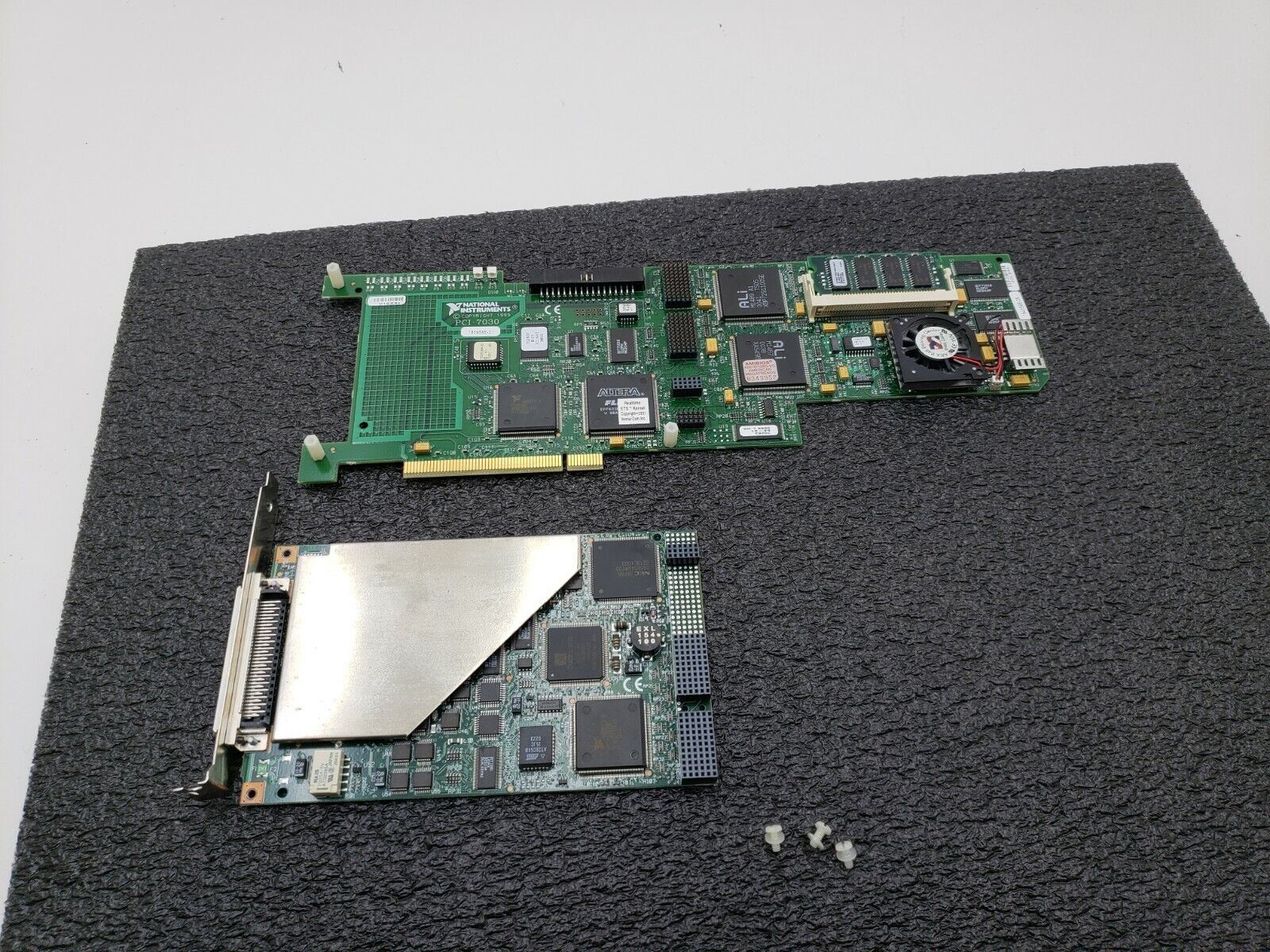National Instruments PCI-7030/6040E 12-bit Multifunction I/O Board
