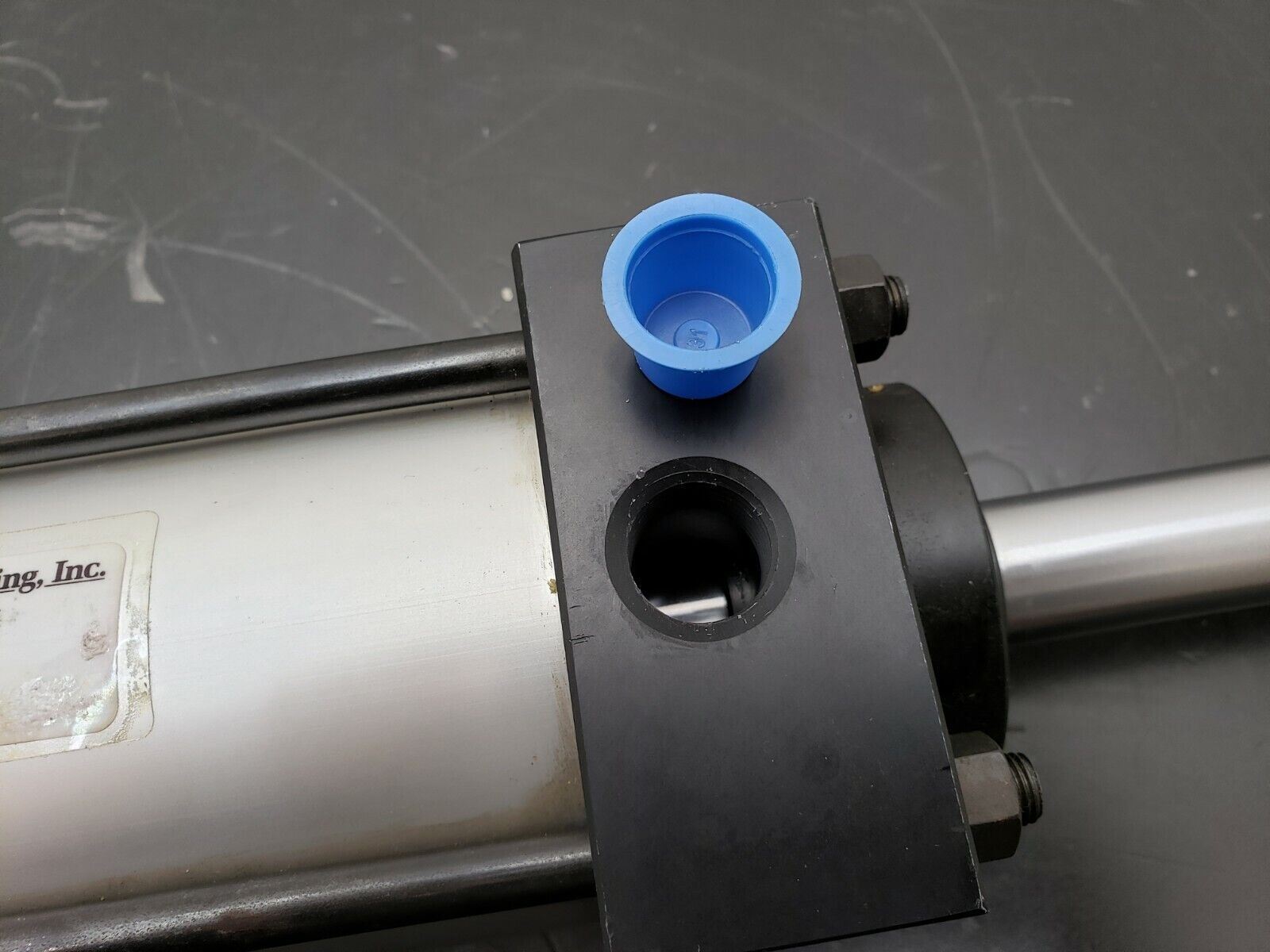 TRD Manufacturing Pneumatic Cylinder 250 Psi 3 1/4 x 5" Stroke 21841