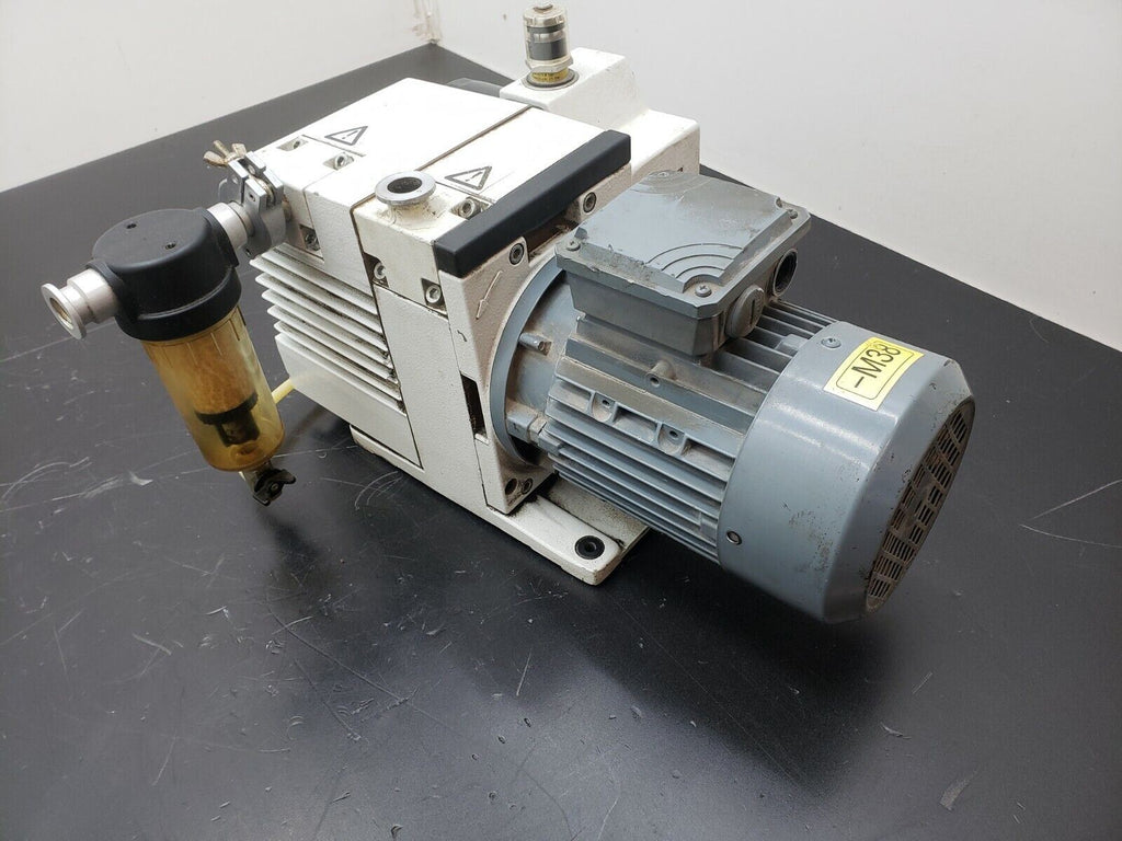 Leybold Trivac 240V D4B Tested To 10 Microns W/ AF8 Filter, OF4-25