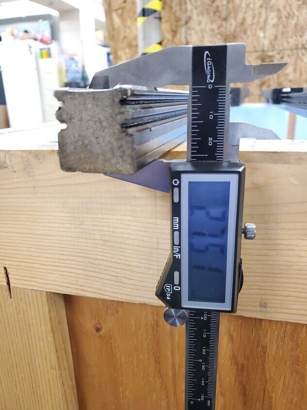 2x NSK Linear Rail LY301550EL2-10PNZ1 85-002 4x 30 Blocks dual BB Guides 61" L