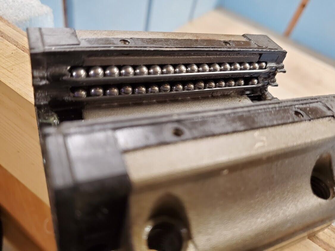 2x NSK Linear Rail LY301550EL2-10PNZ1 85-002 4x 30 Blocks dual BB Guides 61" L