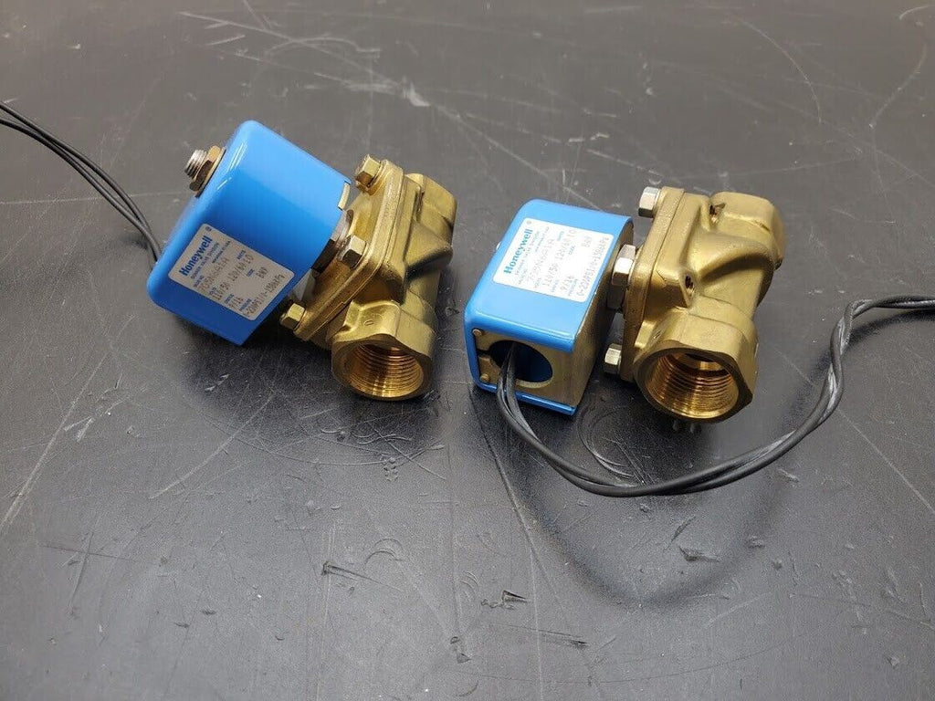 2x HONEYWELL Brass Solenoid Valve 2-Way 120VAC 0-230PSI 10W 705N6A1A