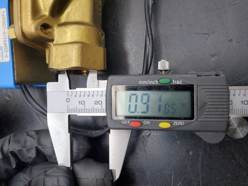 2x HONEYWELL Brass Solenoid Valve 2-Way 120VAC 0-230PSI 10W 705N6A1A