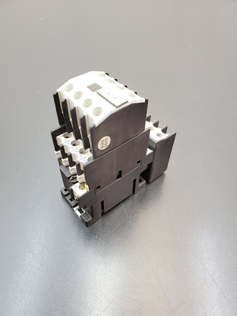 Moeller VS 2 DL DIL000M-10 240V Coil 3 Phase 20A 1PH Din Rail Contactor 13 DIL