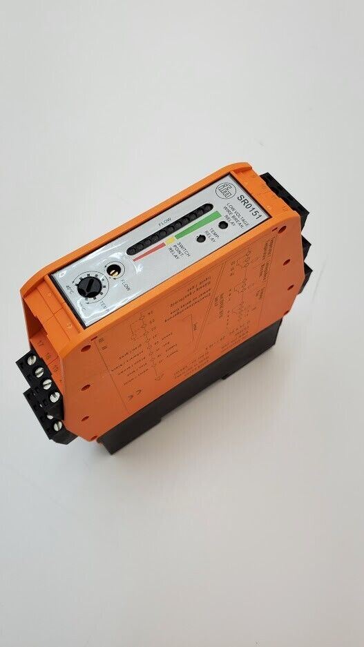 ifm electronic SR0151 Control Monitor for Flow Sensors VS3000 24VDC