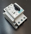 SIEMENS SIRIUS 3RV1021-4BA10 Circuit Breaker w/ 3RV1901-1A Auxiliary Contact