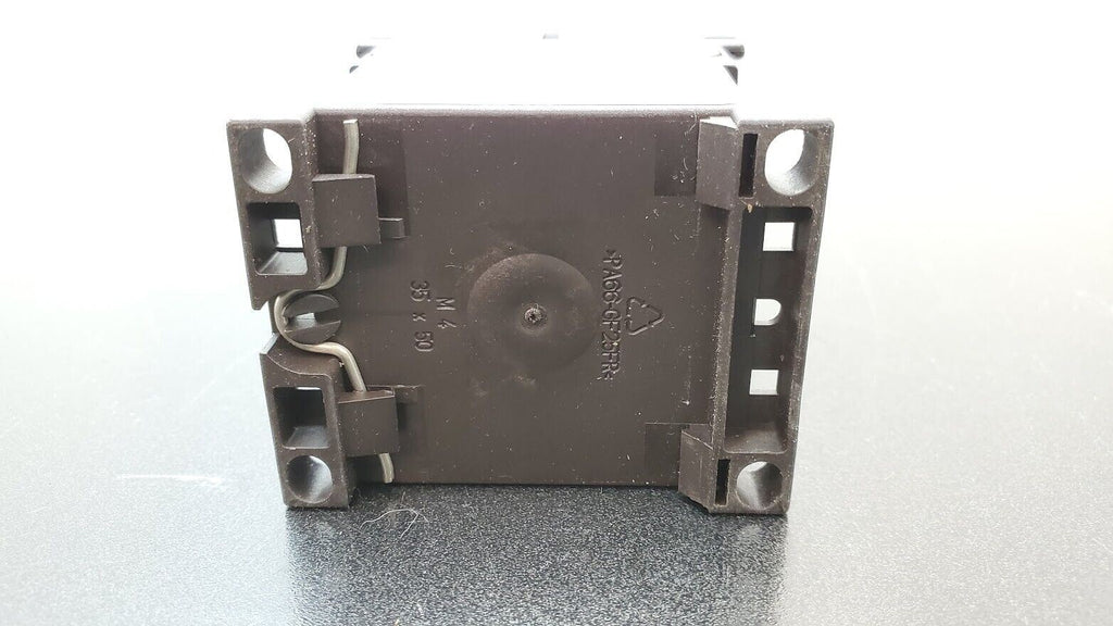 SIEMENS SIRIUS 3RH1140-1BB40 Contactor E05 w/ 3RH1911-1GA31 Auxiliary Contact