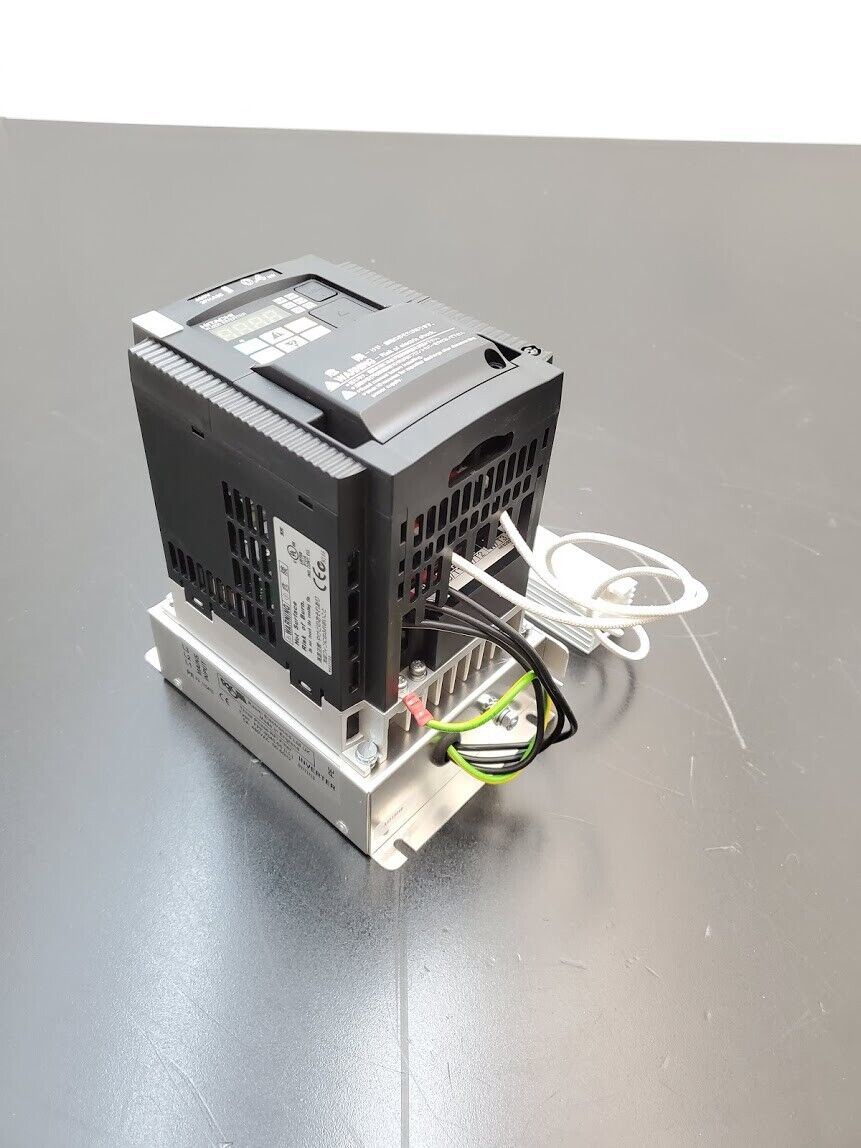 Hitachi VFD Inverter Drive WJ200-004HF 3 Phase 0.4KW 380-480V in/out 2A 1/2 HP