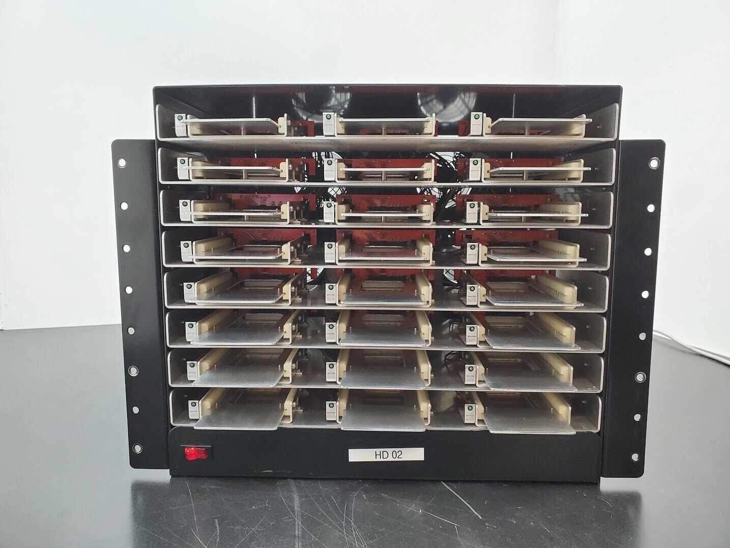 OakGate Serial Cables 24-port 2.5” PCIe/NVMe Hot Swap Test Enclosure 6x mSAS Out