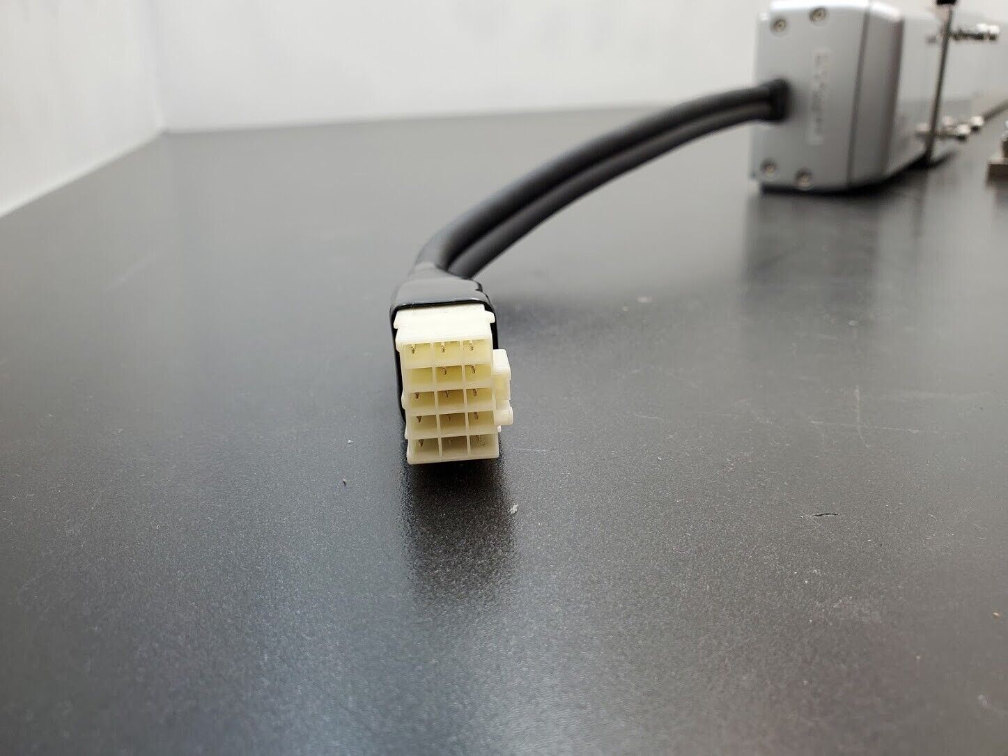 IAI Intelligent Actuator ISD-S-16-60-600-CR Screw Driven Linear Guided Actuator