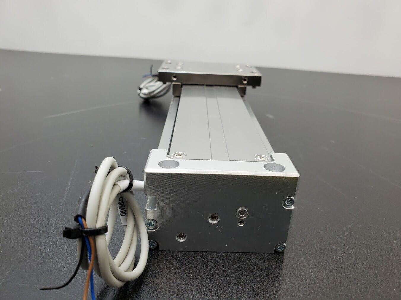 SMC CYP15-150L Linear Magnetic Coupled Cleanroom Rodless Cylinder 150mm travel