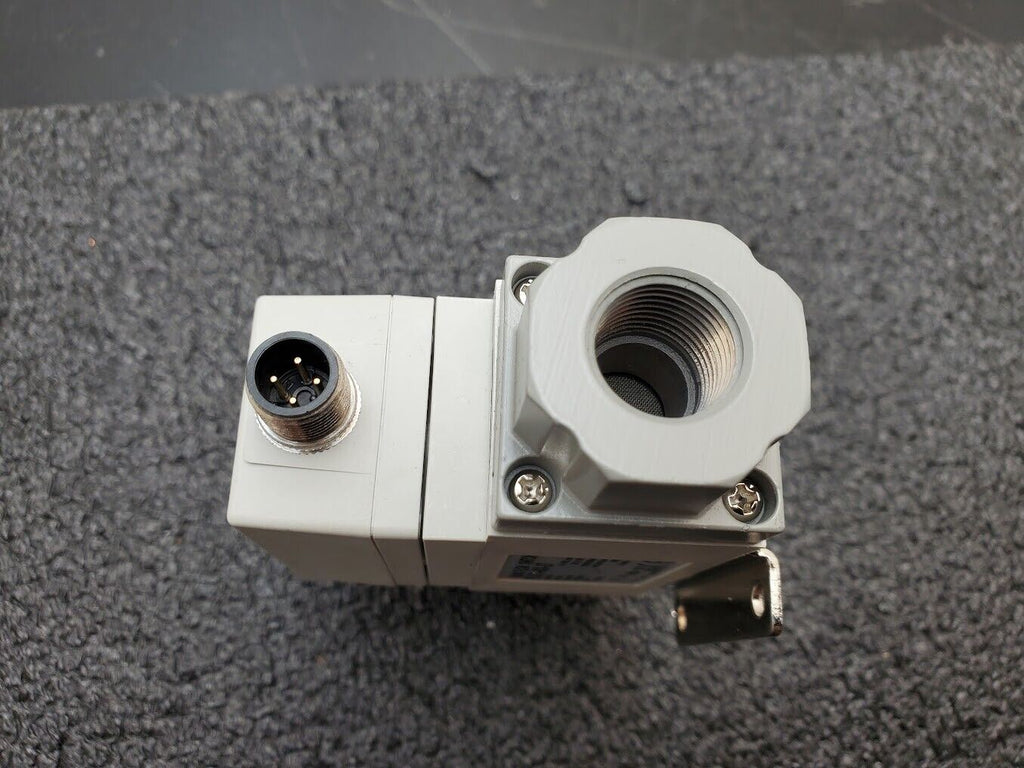 SMC PF2A711-N03-27 Digital Flow Switch / Rate 3/8" NPT 12-24VDC 10-100L/Min