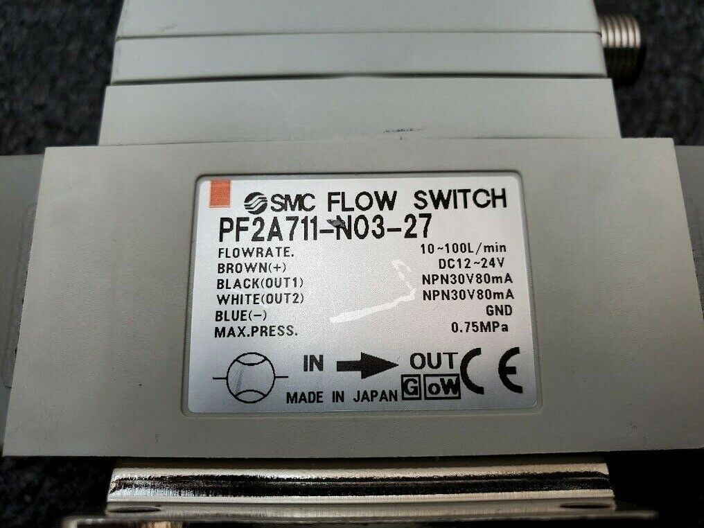 SMC PF2A711-N03-27 Digital Flow Switch / Rate 3/8" NPT 12-24VDC 10-100L/Min