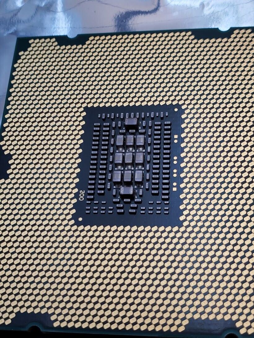 Intel Xeon Confidential ES QBJD E5-2648L CPU 8 Core 1.8GHz 8 LGA2011 Socket R