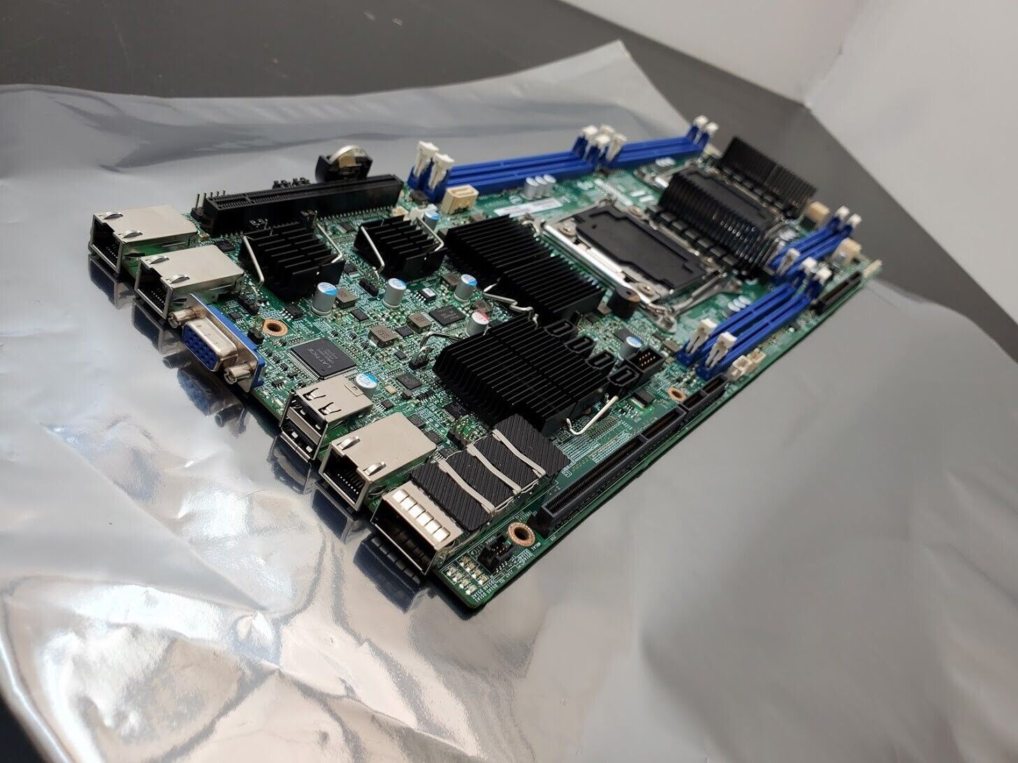 Intel Server Board S2600KP Dual LGA2011-3 DDR4 5x SATA Server Motherboard 2x GbE