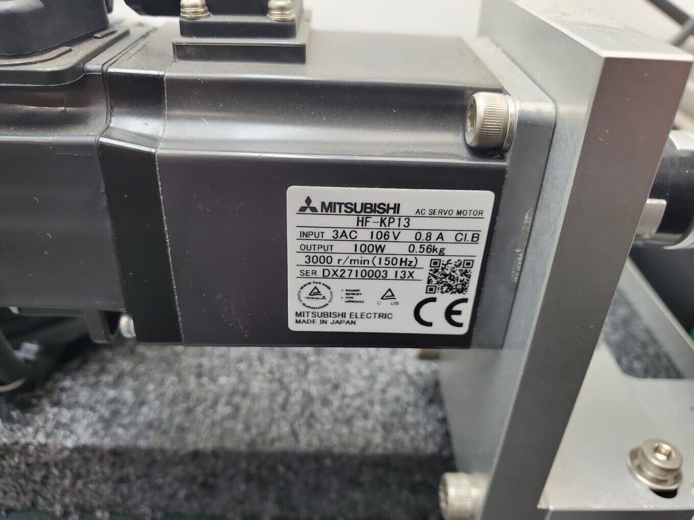 Mitsubishi 100W Servo Extendable Pneumatic Conveyor System HF-KP13 + MR-J3-10A