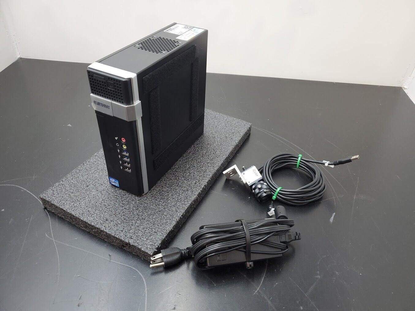 NET iCube NS1130BU Industrial Vision Camera System + Computer 1:2.0 Monochrome