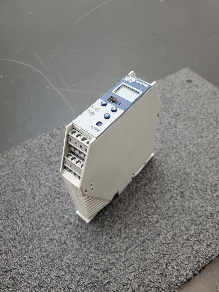 JUMO Safety TB/TW 701160/8-0153-001-23 Temperature Control Relay Display Monitor