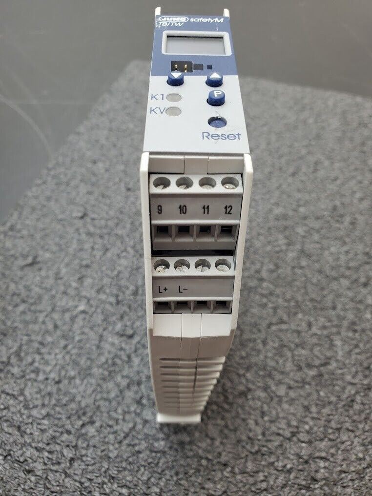 JUMO Safety TB/TW 701160/8-0153-001-23 Temperature Control Relay Display Monitor