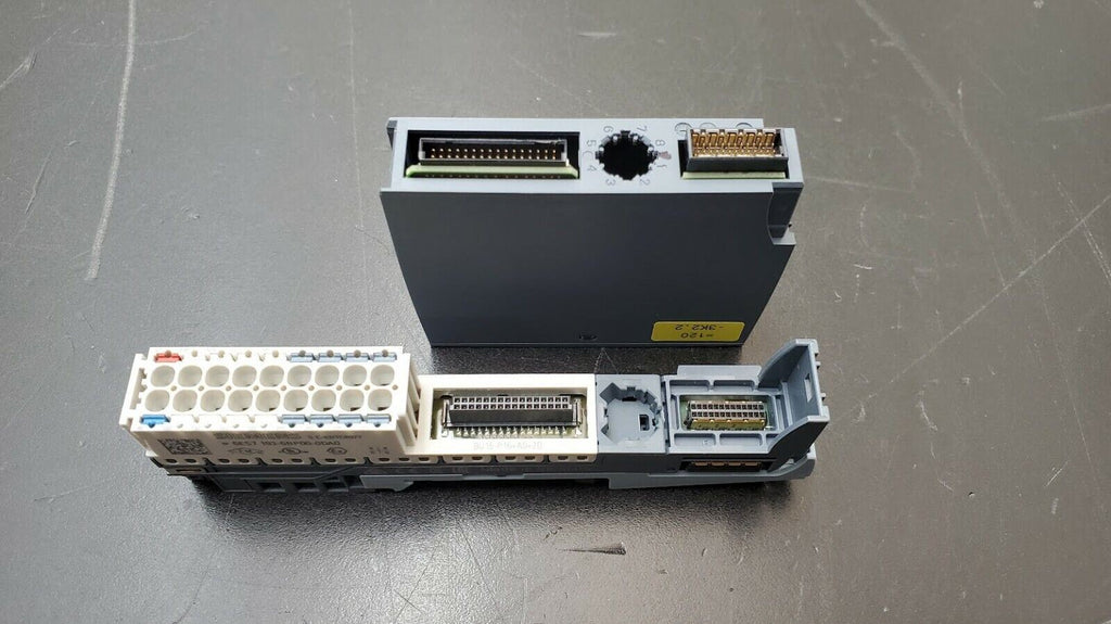 Siemens 6ES7132-6BH00-0BA0 DQ 16x24VDC/0.5A Digital Output ST w 6ES71936BP000DA0