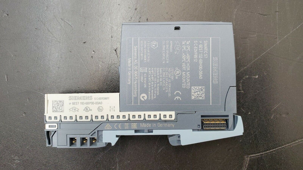 Siemens 6ES7132-6BH00-0BA0 DQ 16x24VDC/0.5A Digital Output ST w 6ES71936BP000DA0