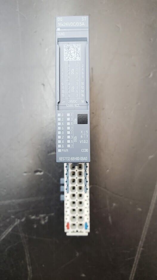 Siemens 6ES7132-6BH00-0BA0 DQ 16x24VDC/0.5A Digital Output ST w 6ES71936BP000DA0