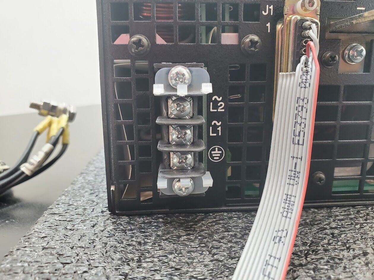 POWER ONE HC Power 10A0062-000 NHC3011-5 24VDC 125A Power Supply 208-240 20A In