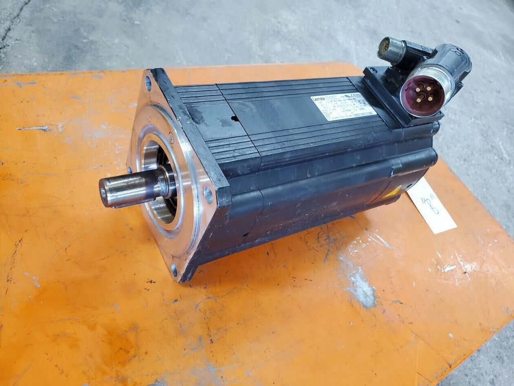 Lenze MCS 14P32-R80B0-B24N-8T5800N-R08U 7.1kW 9.5HP 3PH Servo Motor Working "B"