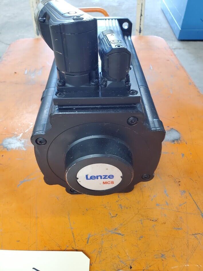Lenze MCS 14P32-R80B0-B24N-8T5800N-R08U 7.1kW 9.5HP 3PH Servo Motor Working "B"