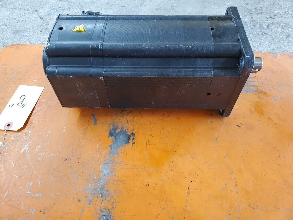 Lenze MCS 14P32-R80B0-B24N-8T5800N-R08U 7.1kW 9.5HP 3PH Servo Motor Working "B"