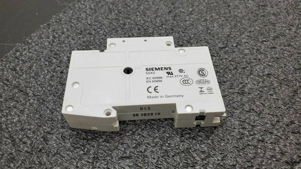 SIEMENS 5SX2 CIRCUIT BREAKER 5SX21 D16 1-Pole  ~230/400V 277 VAC