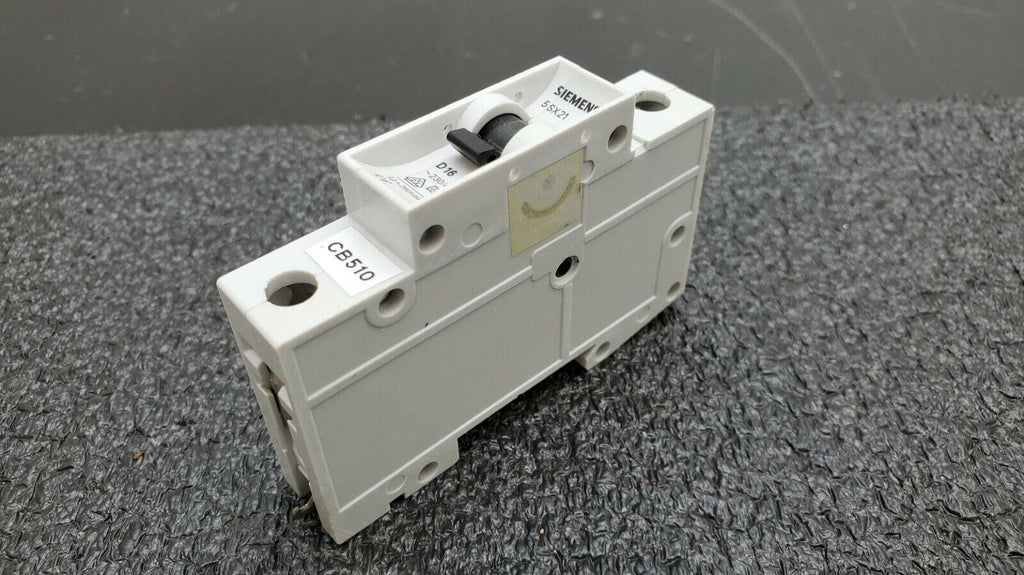 SIEMENS 5SX2 CIRCUIT BREAKER 5SX21 D16 1-Pole  ~230/400V 277 VAC