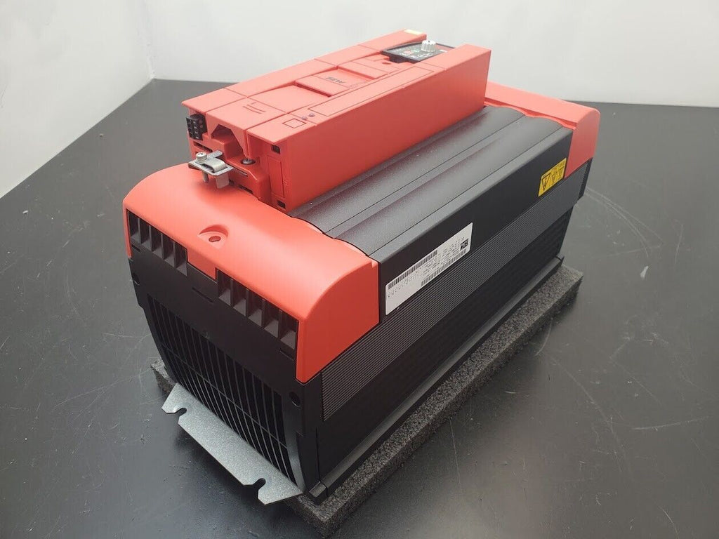 SEW EURODRIVE MDX60A0150-503-4-00 Drive Inverter w MC07B0150-503-4-00 and Remote