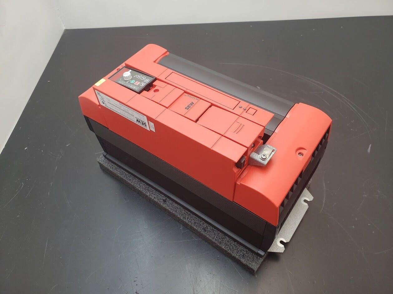 SEW EURODRIVE MDX60A0150-503-4-00 Drive Inverter w MC07B0150-503-4-00 and Remote
