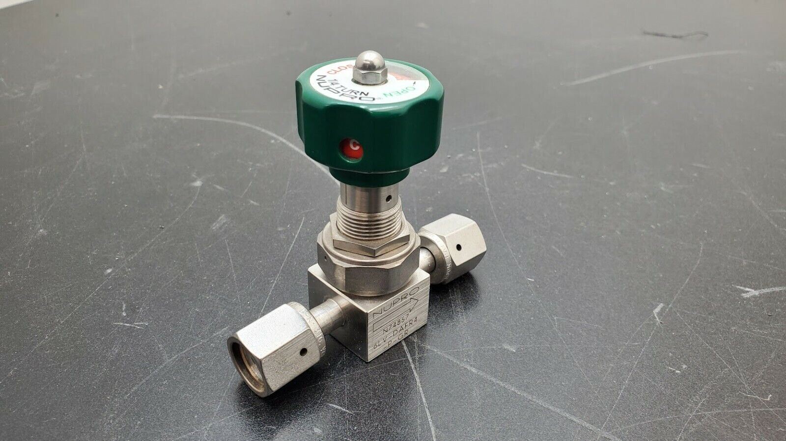 NUPRO 6LV-DAFR4-P-GR Manual Stainless Steel On/Off Gas Valve 1/4" VCR