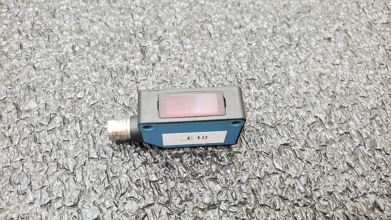 SICK WT100-P3410 Miniature Photoelectric Proximity Sensor 6026112 WT100P3410
