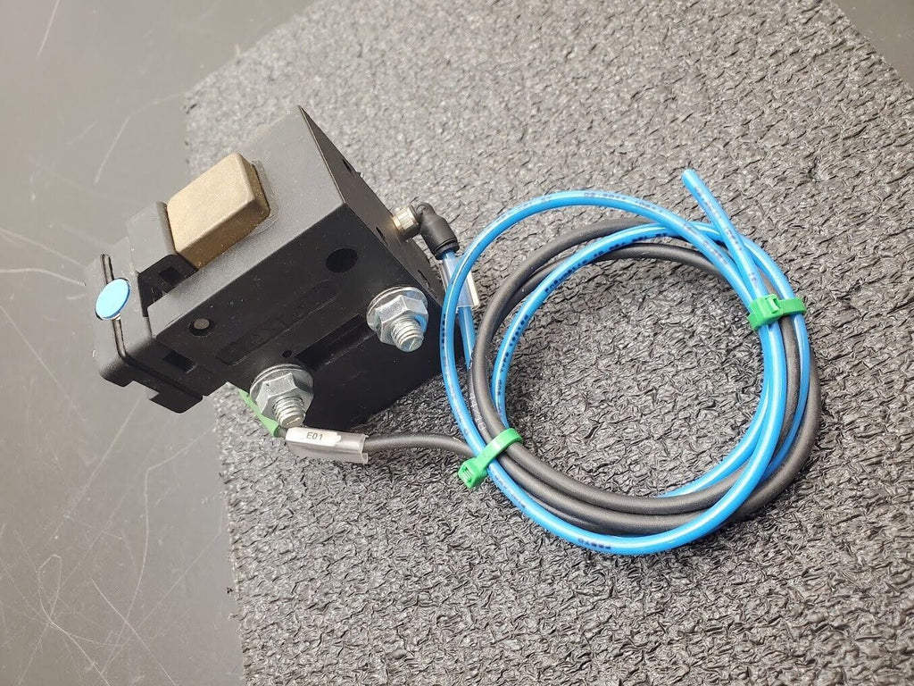 Rexroth 3 842 530 630 Pneumatic Stop Gate Conveyor Separator 53884 Bosch