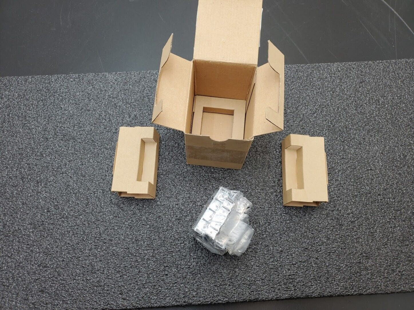 Omron 24VDC Coil Relay G7Z-4A-11Z General Purpose SPST x4 40A 480V max Open Box